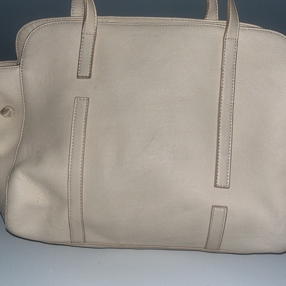 3/$15. Betsy Johnson Bag - Picture 4 of 10